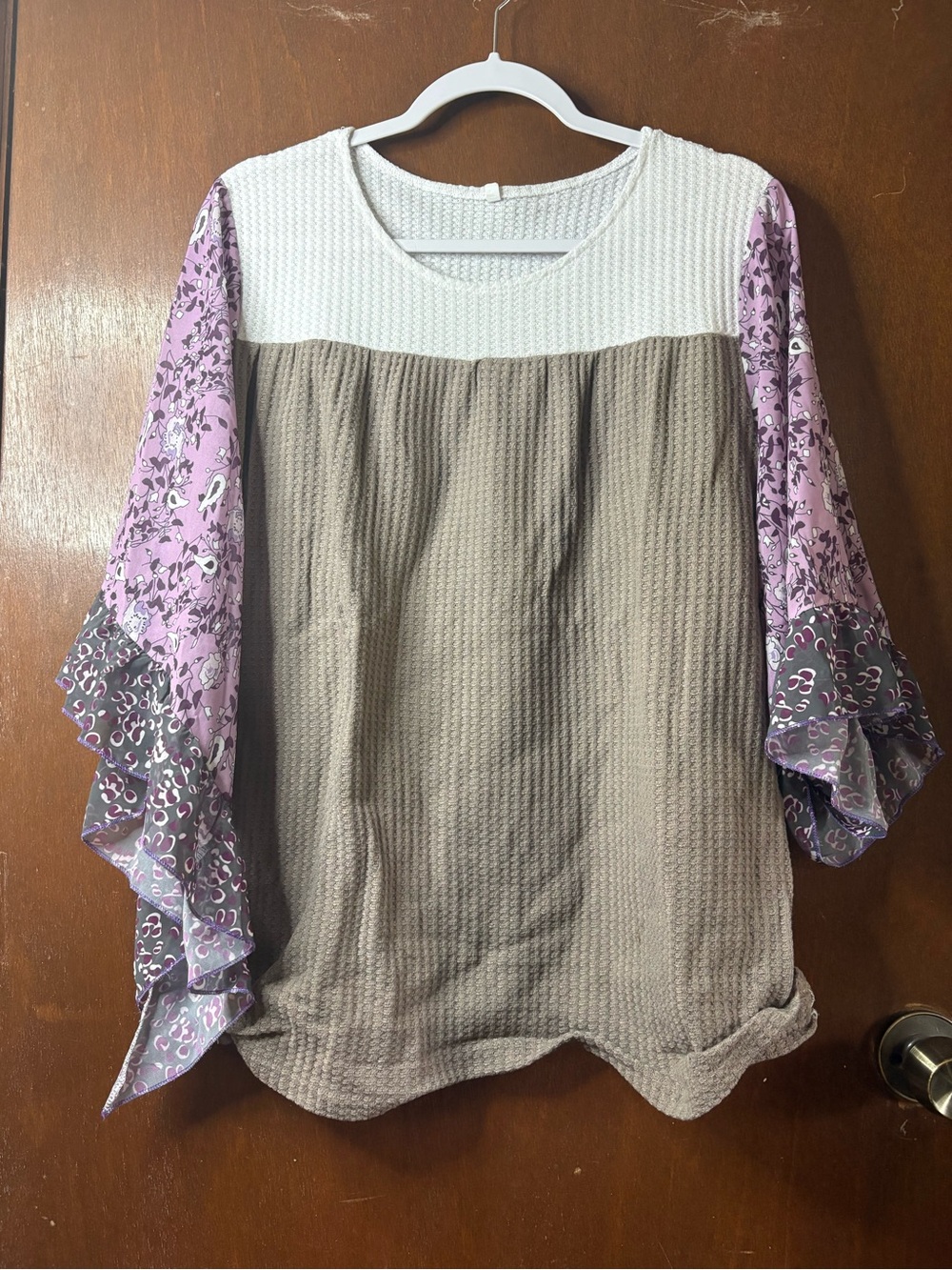 Waffle-Knit Contrast Sleeve Top in Taupe with Lavender Floral Sleeves